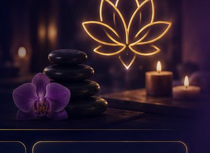 Suasana spa: lampion lotus emas, batu pijat, anggrek, dan lilin